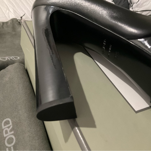 Tom Ford Leather Peep Toe Padlock Platform Pump $1890 Authentic Brand New - Picture 8 of 16
